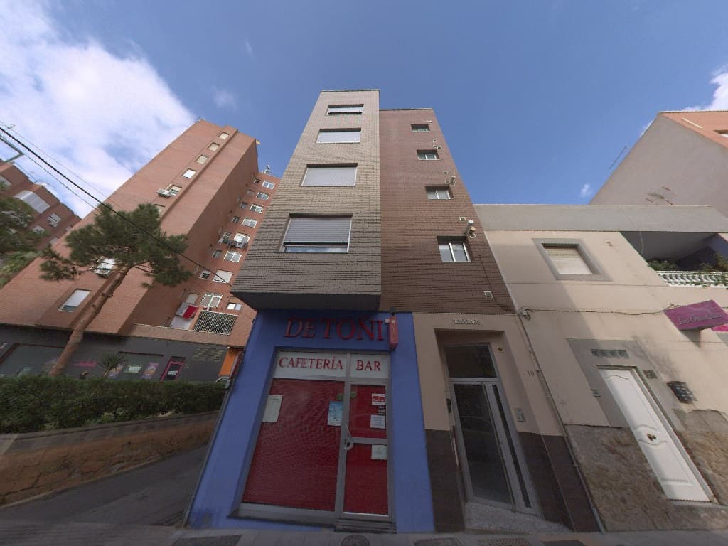 LOCAL COMERCIAL sito en planta baja del edificio sito en el paraje denominado Haza de Acosta, calle profesor Mulian, número 19 con acceso tambien por la calle Azor, ocupa una superficie útil de 73,70 m2.