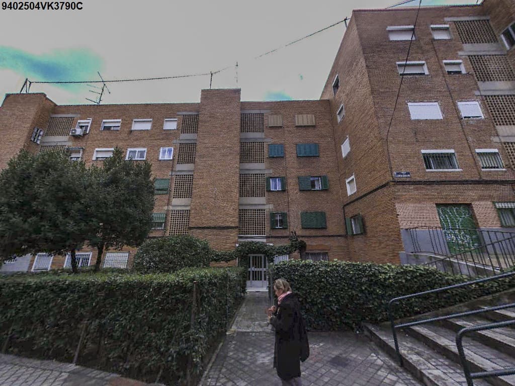 Vivienda sita en calle Fermín Donaire nº 15, 2º puerta A, 28026, Madrid, Finca Registral 23778 trasladada de la Finca Registral 17175, inscrita en el Registro de la Propiedad nº 53 de Madrid, inscripción 4ª
