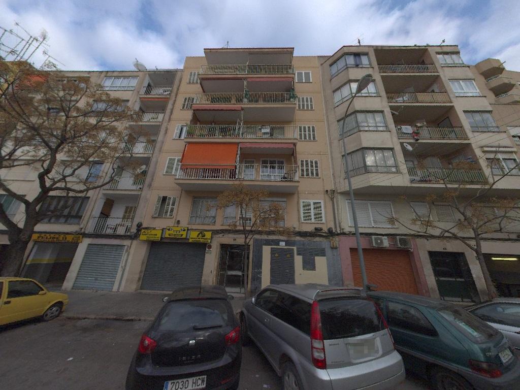 URBANA.- NÚMERO CUATRO DE ORDEN. Vivienda izquierda de la planta primera, con su terraza posterior que tiene su acceso por el número 37 hoy número 7 de la calle Felipe II de esta ciudad. Mide unos ochenta y cuatro metros cuarenta decímetros cuadrados - Imagen 1