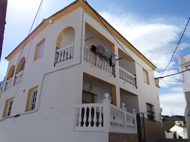 FINCA REGISTRAL 411 DEL REGISTRO DE LA PROPIEDAD Nº 1 DE VÉLEZ-MÁLAGA