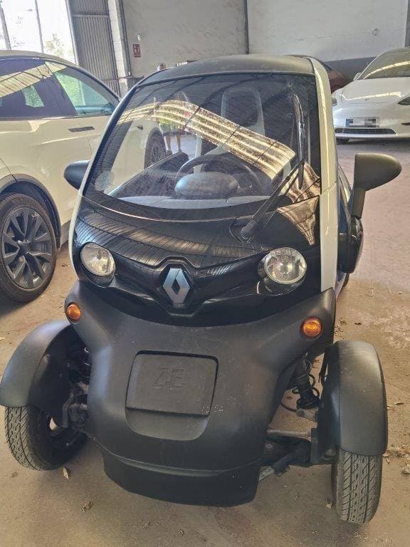 CUATRICICLO PESADO RENAULT TWIZY - Imagen 1