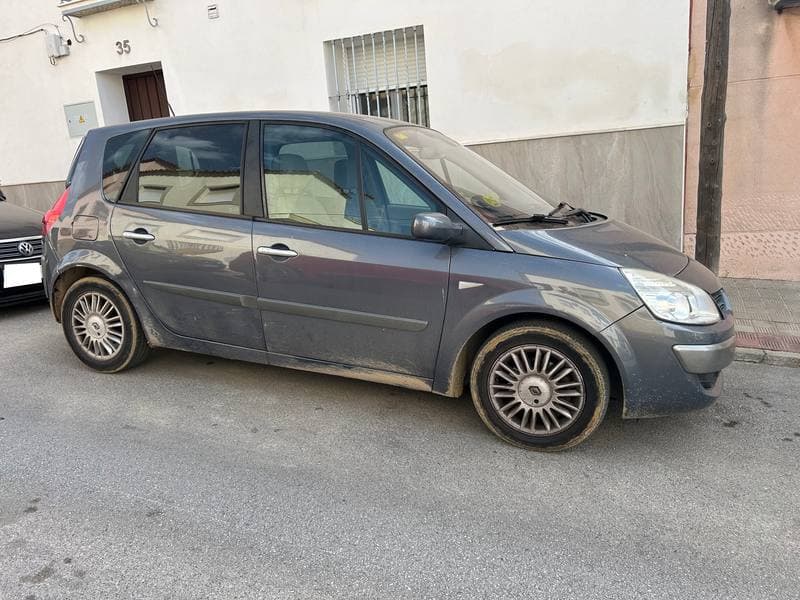 TURISMO NACIONAL/IMPORTACION RENAULT SCENIC