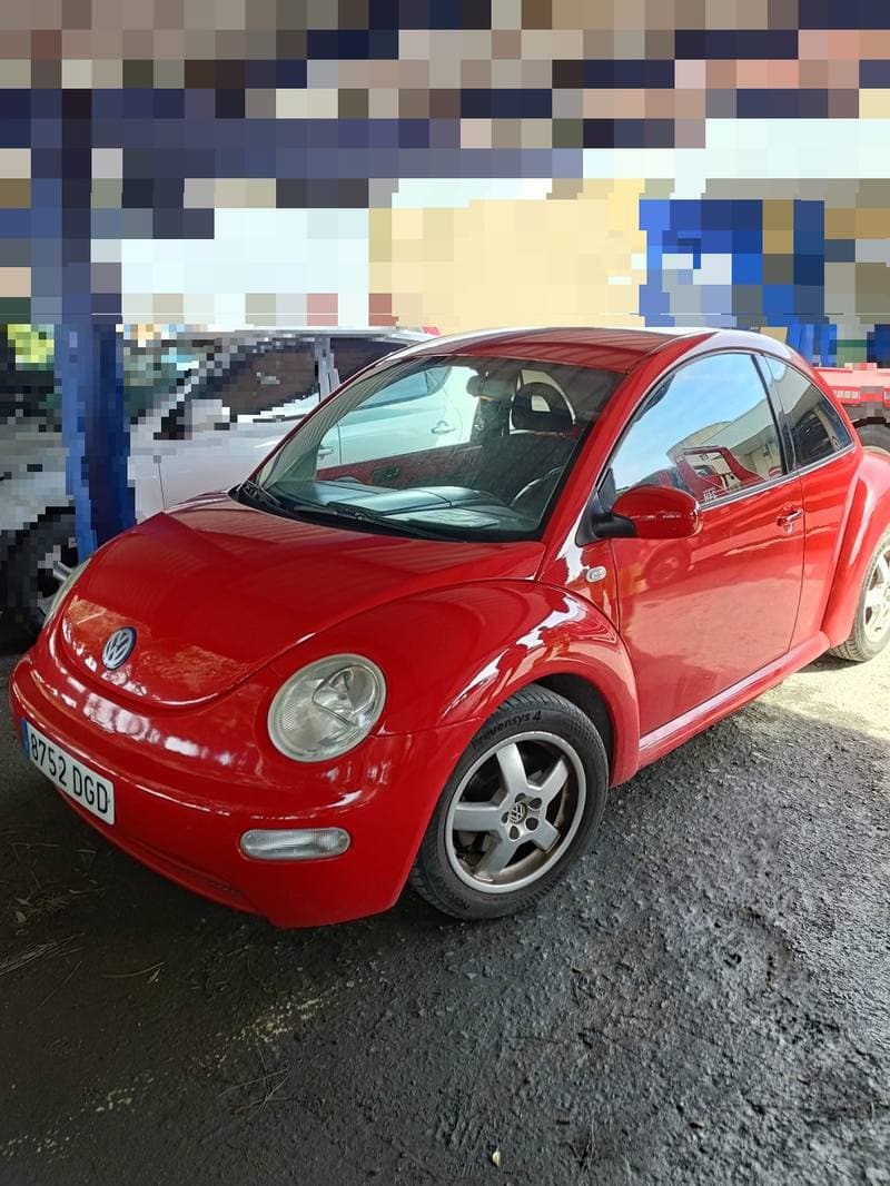 TURISMO NACIONAL/IMPORTACION VOLKSWAGEN NEW BEETLE - Imagen 1