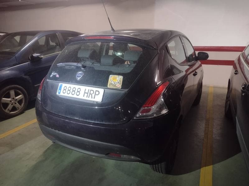 TURISMO NACIONAL/IMPORTACION LANCIA YPSILON - Imagen 1