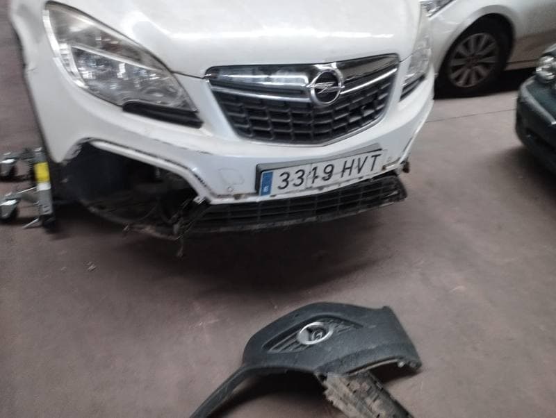 TURISMO NACIONAL/IMPORTACION OPEL MOKKA - Imagen 1