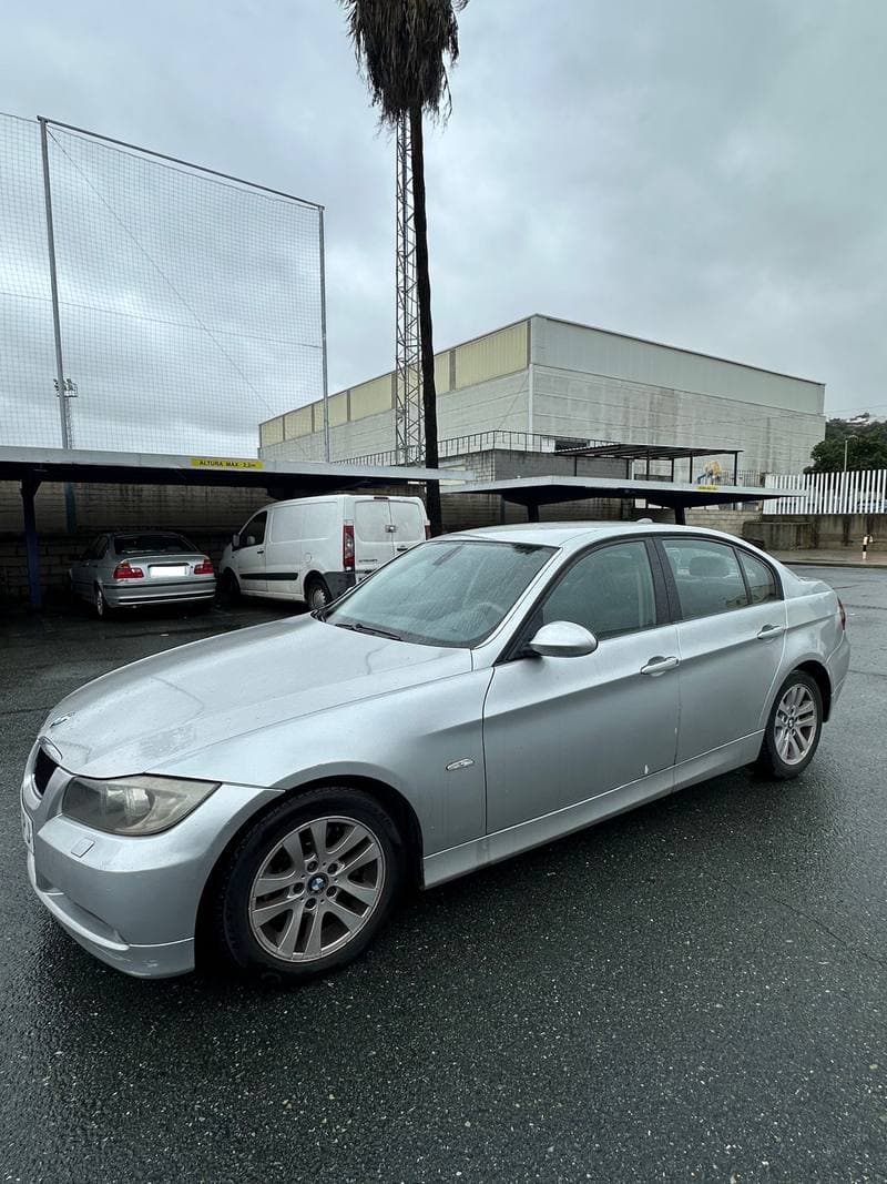 TURISMO NACIONAL/IMPORTACION BMW SERIE 3 - Imagen 1