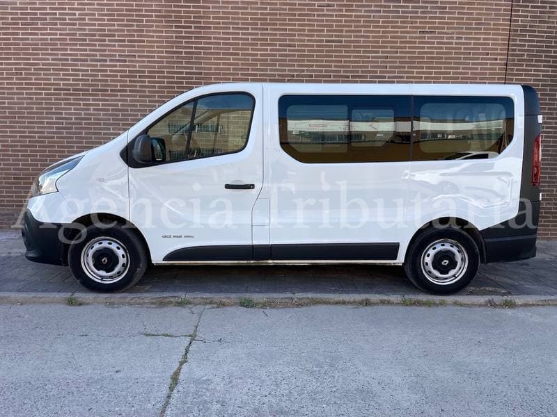 VEHICULO MIXTO ADAPTABLE RENAULT TRAFIC - Imagen 1