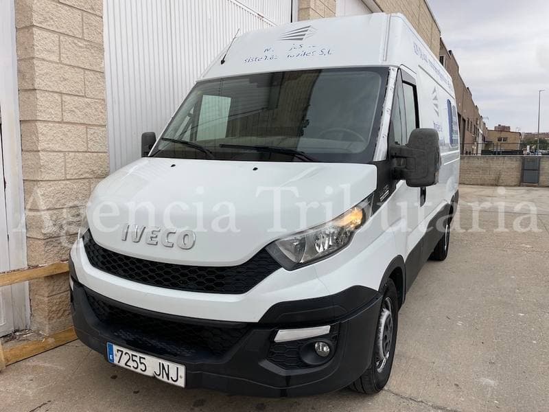 FURGONETA IVECO 35S13 - Imagen 1