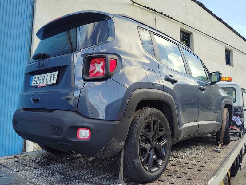 TURISMO NACIONAL/IMPORTACION JEEP RENEGADE - Imagen 1