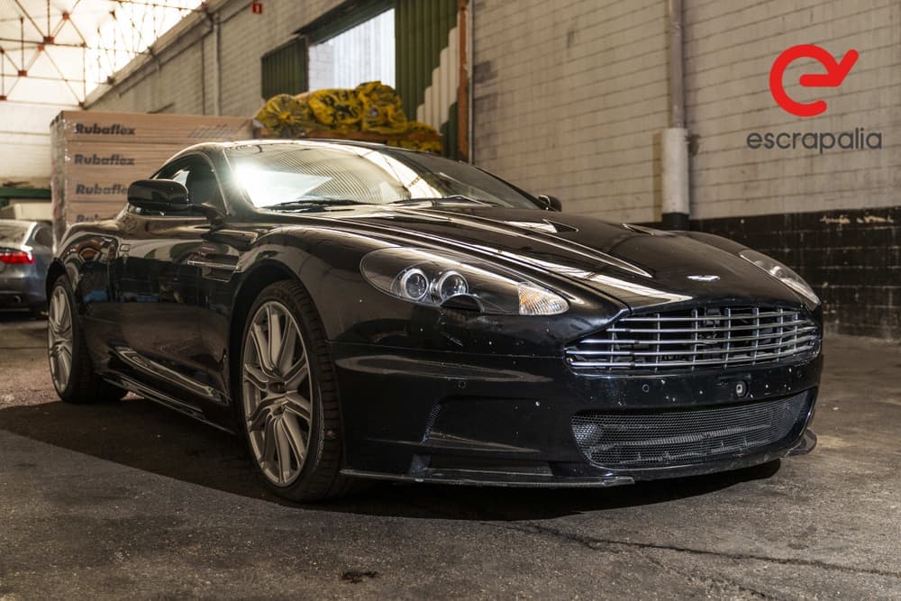 ASTON MARTIN DBS - Imagen 1