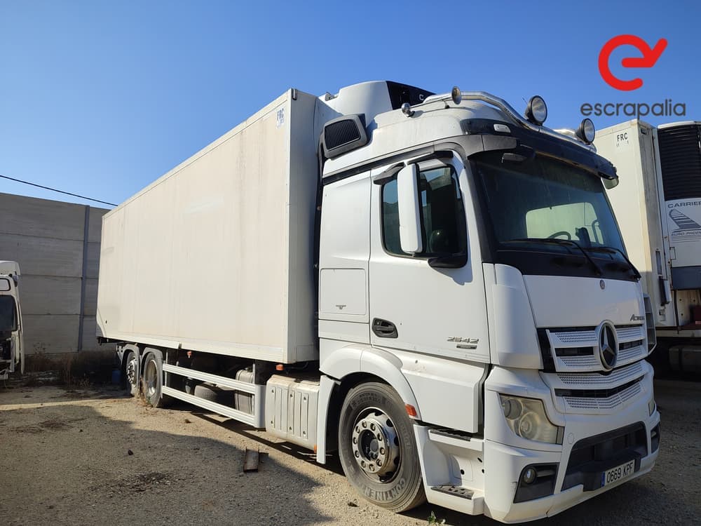 Camión frigorífico MERCEDES BENZ ACTROS 2542 - Imagen 1