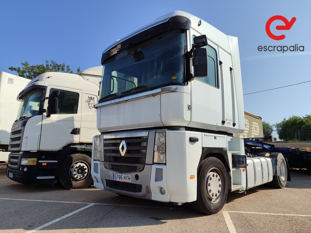 Tractocamión RENAULT MAGNUM 480 Dxi - Imagen 1