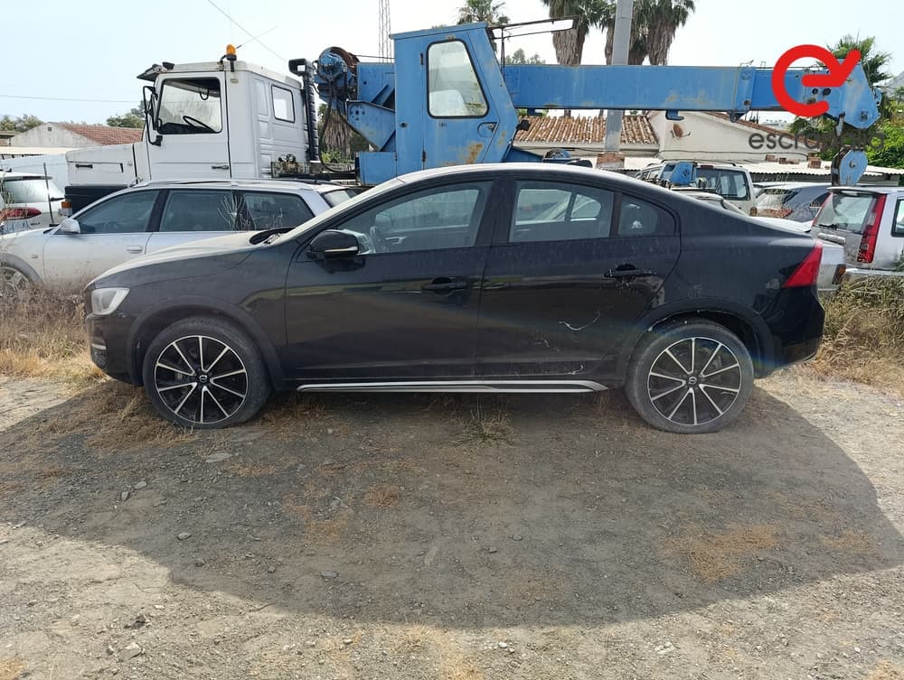 VOLVO S60 D4 Cross Country - Imagen 1